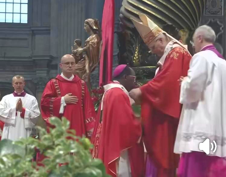 Église Catholique | Mgr Isaac Gaglo a reçu son pallium ce lundi à Rome