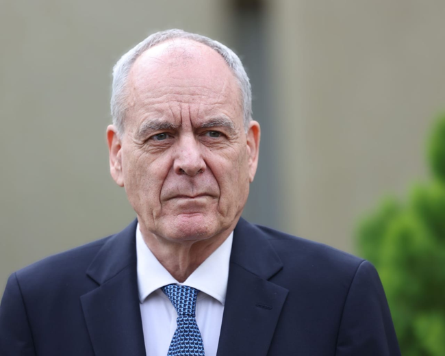 Diplomatie : Auf Wiedersehen, Dr Claudius Fischbach !