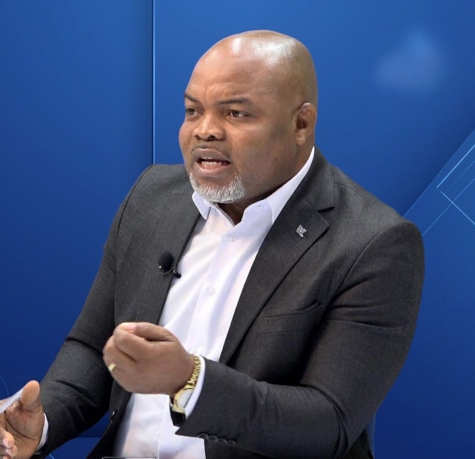 «Afrique :    Deux Afriques, deux trajectoires de réformes», TRIBUNE LIBRE de Dieudonné SEWONOU