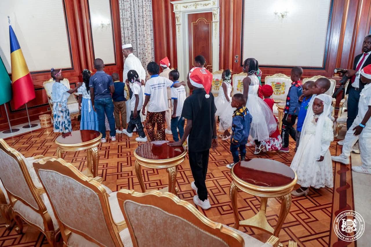 Tchad | Le Président Déby Itno ouvre les portes du Palais Toumaï aux Orphelins à l'occasion de la Noël