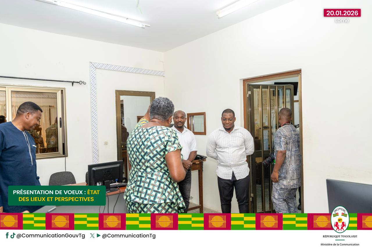 Médias : La ministre Kouigan en tournée dans les services centraux de son département