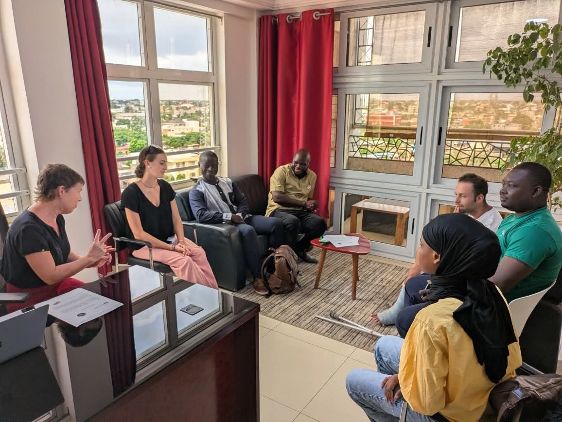 Développement durable | "Cours Lumière" et l’ONG Jeunes Verts : Désormais main dans la main...