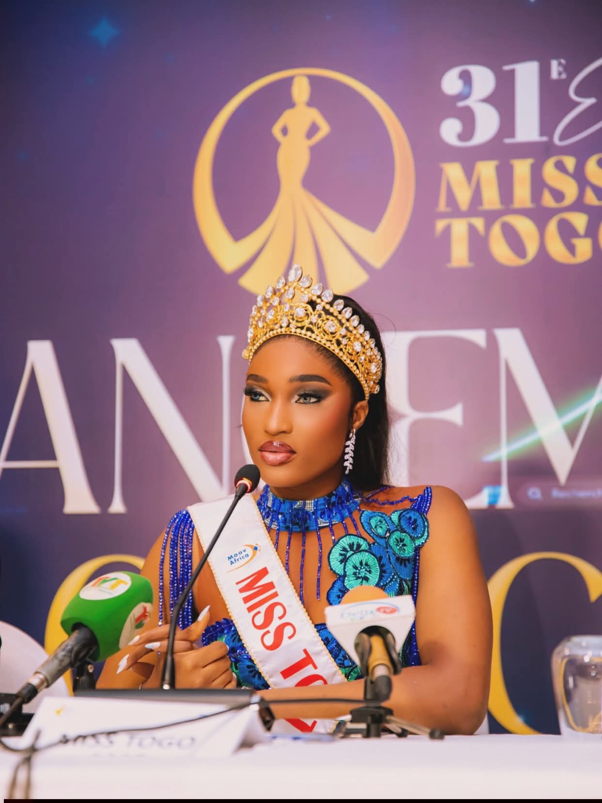 Mlle Angèle Eyou, Miss Togo 2025, remettant sa courrone en jeu...